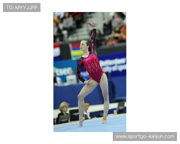 世界体操锦标赛鹿特丹举行，中国队锁定奥运资格